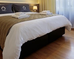 The Queen Luxury Apartments - Villa Giada