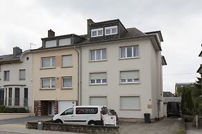 The Queen Luxury Apartments - Villa Giada