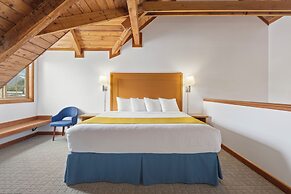 Canadian Princess Lodge & Marina