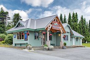 Canadian Princess Lodge & Marina