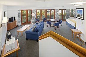 Canadian Princess Lodge & Marina