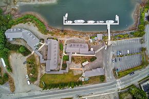 Canadian Princess Lodge & Marina