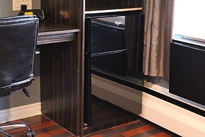 Olux Hotel Motel & Suites