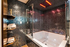 Olux Hotel Motel & Suites