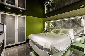 Olux Hotel Motel & Suites