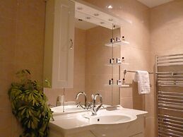 Amsterdam Hotel and A Bar