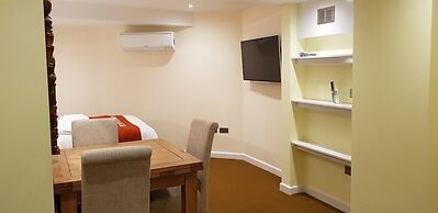 Amsterdam Hotel and A Bar