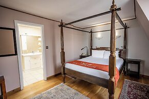 Amsterdam Hotel and A Bar