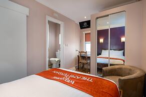 Amsterdam Hotel and A Bar