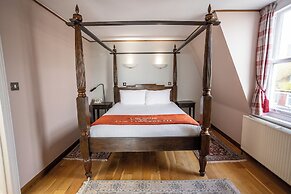 Amsterdam Hotel and A Bar