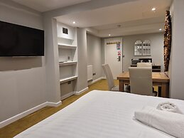 Amsterdam Hotel and A Bar