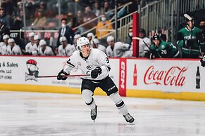 Holiday Inn Express & Suites Charlotte North by IHG