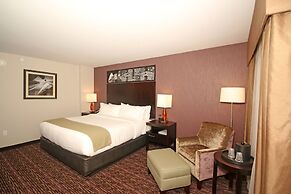 Holiday Inn Express & Suites Charlotte North by IHG