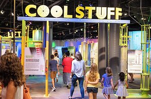 Holiday Inn Express & Suites Charlotte North by IHG