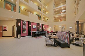 Holiday Inn Express & Suites Charlotte North by IHG