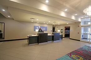 Holiday Inn Express & Suites Charlotte North by IHG
