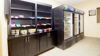 Holiday Inn Express & Suites Cuero by IHG