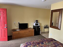 All Star Inn & Suites