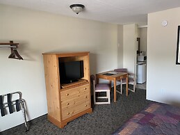 All Star Inn & Suites