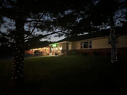 All Star Inn & Suites