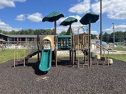 All Star Inn & Suites
