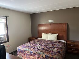 All Star Inn & Suites