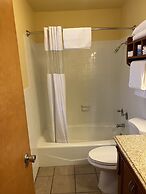 All Star Inn & Suites