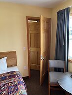 All Star Inn & Suites