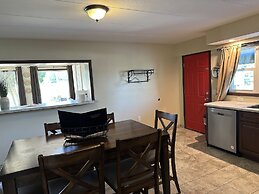 All Star Inn & Suites