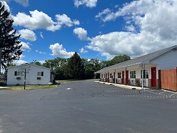 All Star Inn & Suites