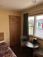 All Star Inn & Suites