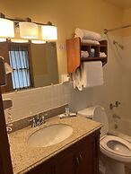 All Star Inn & Suites