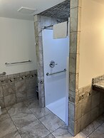 All Star Inn & Suites