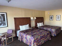 All Star Inn & Suites
