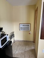 All Star Inn & Suites