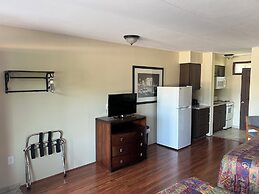 All Star Inn & Suites