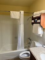 All Star Inn & Suites
