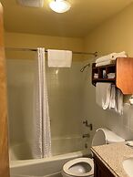 All Star Inn & Suites