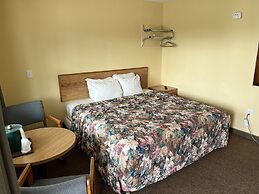 All Star Inn & Suites
