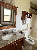 All Star Inn & Suites