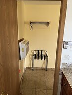 All Star Inn & Suites