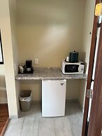 All Star Inn & Suites
