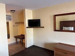 All Star Inn & Suites