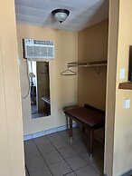 All Star Inn & Suites