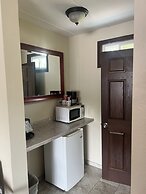 All Star Inn & Suites