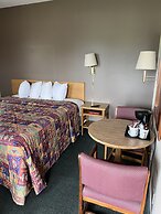 All Star Inn & Suites