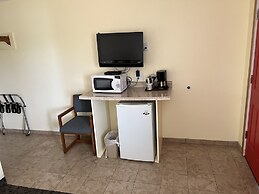 All Star Inn & Suites