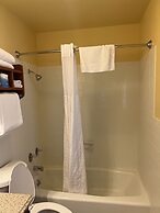 All Star Inn & Suites