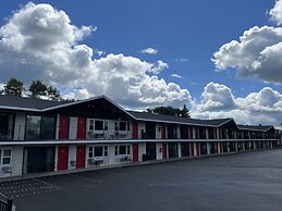 All Star Inn & Suites