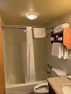 All Star Inn & Suites